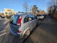 Gebraucht Opel Meriva 101 PS (74 kW) 2004 Silber Van / Kleinbus