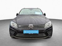 Gebraucht VW Touareg Basis 262 PS (192 kW) 2017 Deep black perleffekt SUV