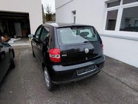 Gebraucht VW Fox 54 PS (39 kW) 2007 Schwarz Kleinwagen