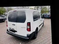 Gebraucht Peugeot Partner 99 PS (72 kW) 2018 Weiß Van / Kleinbus