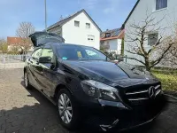 Gebraucht Mercedes A180 122 PS (89 kW) 2013 Schwarz Limousine