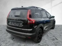 Gebraucht Dacia Jogger Extreme 91 PS (66 kW) 2025 Perlmuttschwarz Van / Kleinbus