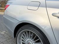 Gebraucht BMW 523 190 PS (139 kW) 2007 Silber Limousine