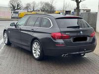Gebraucht BMW 520 Performance 163 PS (119 kW) 2015 Grau Kombi