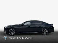 Gebraucht BMW 740 Sport Line 400 PS (294 kW) 2026 Schwarz Limousine