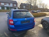 Gebraucht Skoda Octavia Style 150 PS (110 kW) 2016 Blau Kombi