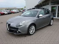 Gebraucht Alfa Romeo Giulietta Lusso 120 PS (88 kW) 2020 Stromboli grau Kleinwagen