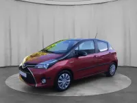 Gebraucht Toyota Yaris Hybrid Style 101 PS (74 kW) 2016 Rot/schwarz Limousine