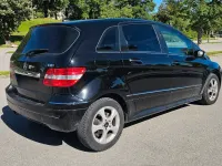 Używany Mercedes B200 140 KM (102 kW) 2005 Czarny Minivan
