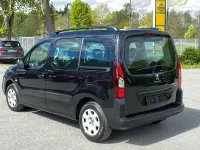 Gebraucht Peugeot TePee Active 99 PS (72 kW) 2017 Schwarz Van / Kleinbus