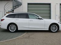 gebraucht BMW 320 i AHK + Driving Assistent sofort verfügbar !