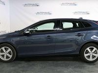 Gebraucht Volvo V40 Kinetic 152 PS (111 kW) 2018 Blau Kombi