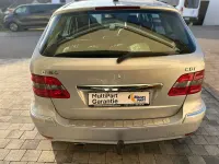 Gebraucht Mercedes B180 109 PS (80 kW) 2010 Silber Van / Kleinbus