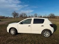 Gebraucht Dacia Sandero 73 PS (53 kW) 2017 Weiß Kleinwagen