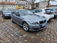Gebraucht BMW 320 143 PS (105 kW) 2011 Grau Kombi