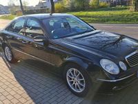 Gebraucht Mercedes E220 Avantgarde 150 PS (110 kW) 2006 Schwarz Limousine