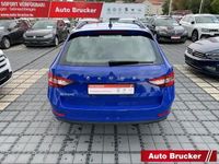 Gebraucht Skoda Superb Active 150 PS (110 kW) 2019 Blau Kombi