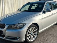 Gebraucht BMW 320 184 PS (135 kW) 2011 Silber Kombi