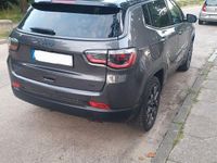 Gebraucht Jeep Compass Limited 179 PS (131 kW) 2021 Grau SUV
