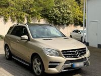 Gebraucht Mercedes ML350 242 PS (177 kW) 2012 Gold SUV