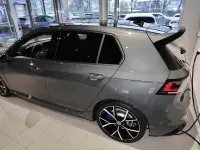 Neu VW Golf VIII R 333 PS (244 kW) 2026 Grau Limousine