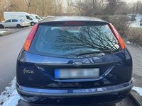 Gebraucht Ford Focus 115 PS (84 kW) 1999 Blau Kleinwagen