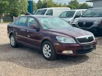 Gebraucht Skoda Octavia 122 PS (89 kW) 2012 Rot Limousine