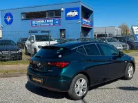 Gebraucht Opel Astra Dynamic 105 PS (77 kW) 2017 Grün Limousine