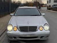 Gebraucht Mercedes E270 Avantgarde 170 PS (125 kW) 2002 Silber Limousine