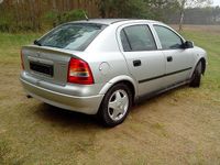 Gebraucht Opel Astra Elegance 116 PS (85 kW) 1998 Silber metallic Limousine