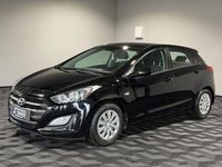 Gebraucht Hyundai i30 Classic 101 PS (74 kW) 2016 Schwarz Limousine