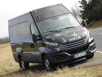 Gebraucht Iveco Daily 175 PS (128 kW) 2022 Schwarz Van / Kleinbus