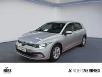 Gebraucht VW Golf VIII Life 131 PS (96 kW) 2024 Silber Limousine