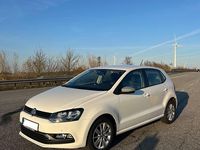 Gebraucht VW Polo Trendline 60 PS (44 kW) 2015 Weiß Limousine