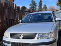 Gebraucht VW Passat 101 PS (74 kW) 1997 Silber Limousine