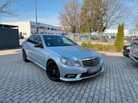 Gebraucht Mercedes E220 170 PS (125 kW) 2011 Grau Limousine