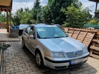Gebraucht VW Bora 105 PS (77 kW) 2001 Grau Limousine