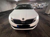 Gebraucht Skoda Octavia 150 PS (110 kW) 2019 Weiß Kombi