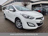 Gebraucht Hyundai i30 99 PS (72 kW) 2014 Weiß Limousine