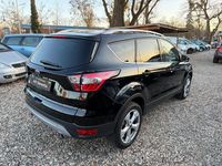 Gebraucht Ford Kuga Titanium 150 PS (110 kW) 2017 Schwarz SUV