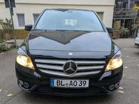 Gebraucht Mercedes B180 122 PS (89 kW) 2012 Van / Kleinbus