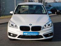 Gebraucht BMW 220 Advantage 192 PS (141 kW) 2016 Mineralweiss Van / Kleinbus