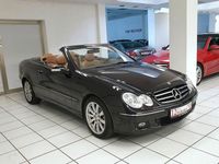 Gebraucht Mercedes CLK320 224 PS (164 kW) 2009 Schwarz Cabrio