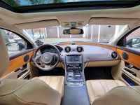 Gebraucht Jaguar XJ 275 PS (202 kW) 2012 Grau Limousine