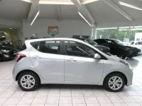 Gebraucht Hyundai i10 Classic 67 PS (49 kW) 2019 Silber Kleinwagen