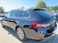 Gebraucht Skoda Superb Premium Edition 150 PS (110 kW) 2023 Schwarz Limousine
