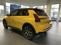 Neu Renault 5 E-Tech Urban 89 kW (122 PS) 2026 Limousine