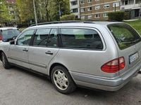 Gebraucht Mercedes E240 Elegance 170 PS (125 kW) 1999 Silber Limousine