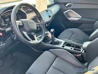Gebraucht Audi Q3 Ambiente 150 PS (110 kW) 2023 Navarrablau metallic SUV