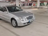Gebraucht Mercedes E220 150 PS (110 kW) 2005 Silber Limousine